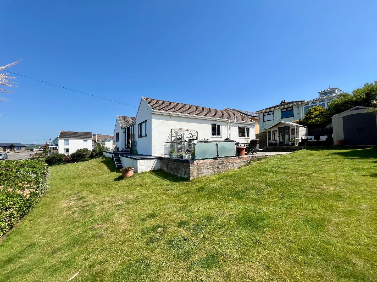 Marine Drive, Ogmore-By-Sea, Vale of Glamorgan, CF32 0PJ